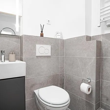 Homefy Feel-Good Apartment - Own Parking, Balcony And Garden Essen Esterno foto