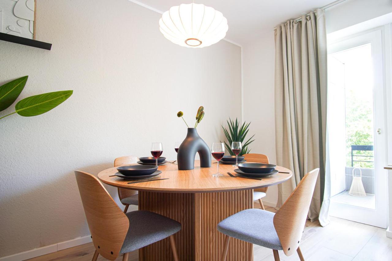 Homefy Feel-good - Own Parking, Balcony And Garden Apartment Essen